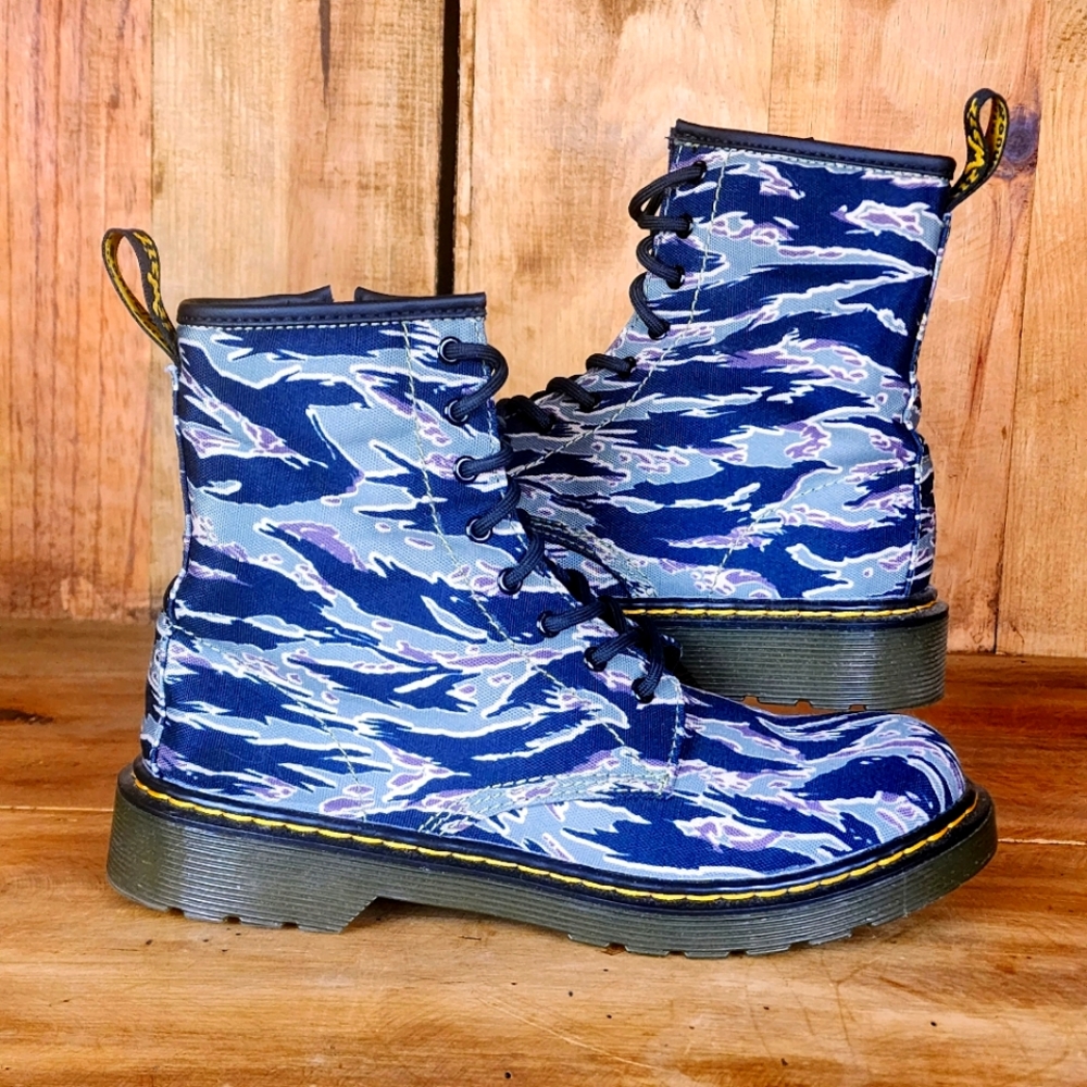 Dr. Martens 1460 Camo